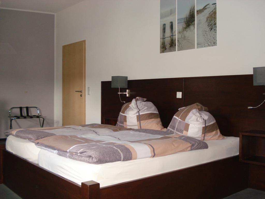 Hotel Restaurant Fritz Gronau  Bagian luar foto