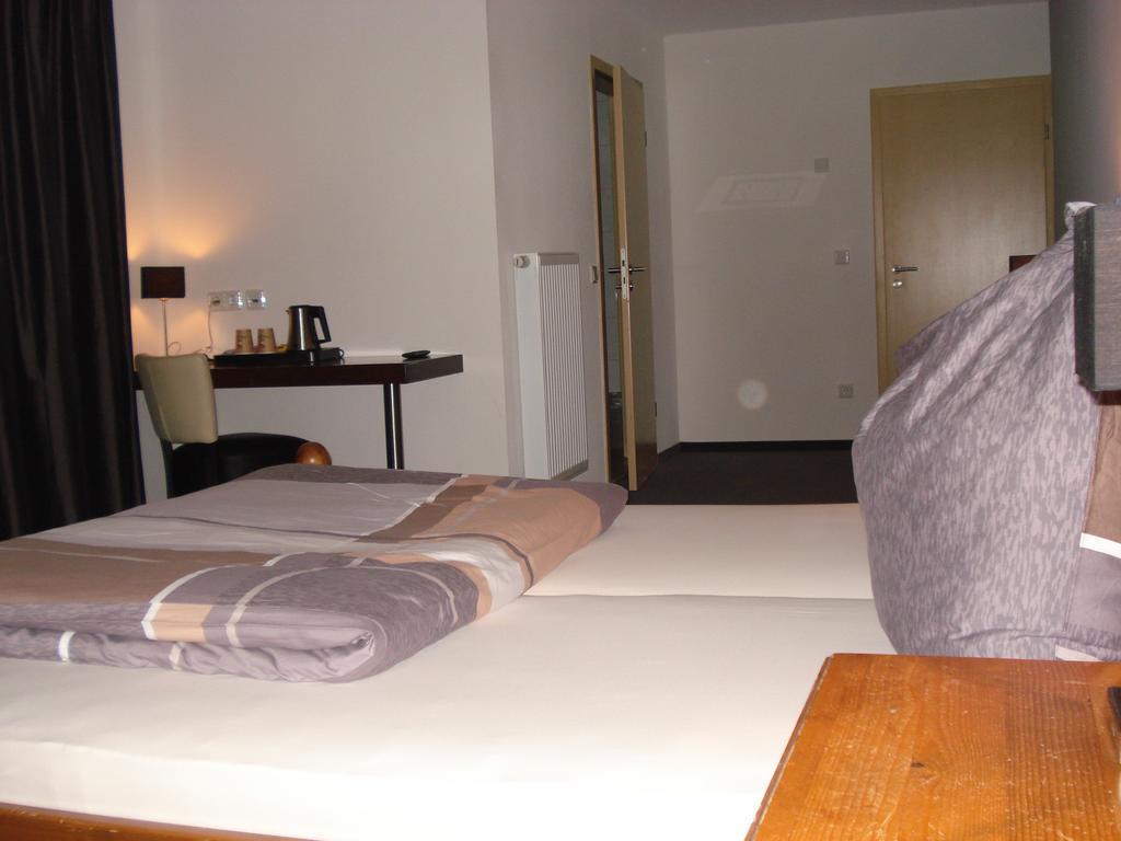 Hotel Restaurant Fritz Gronau  Bagian luar foto